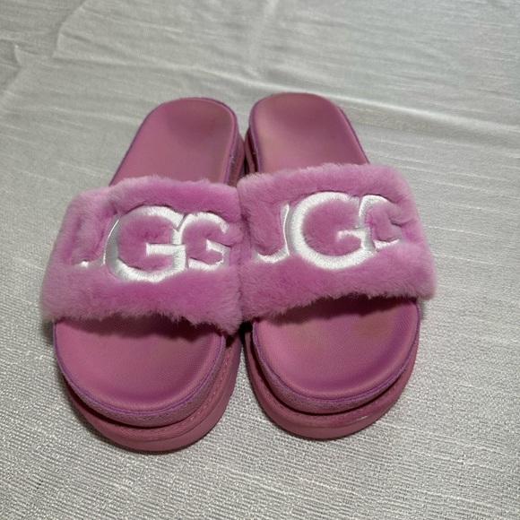 UGG Lavender Fluffy Slide Sandals - Picture 2 of 3